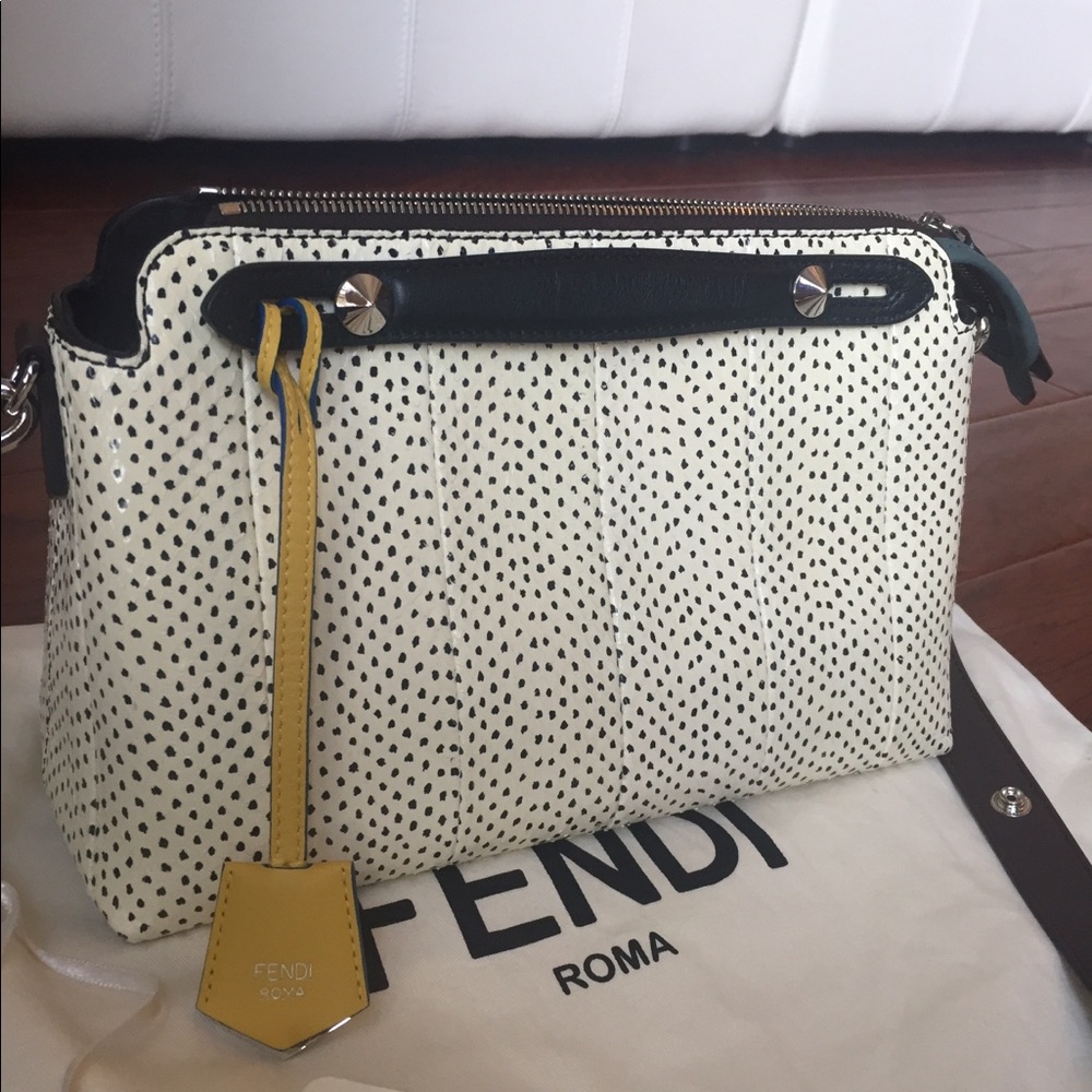 Fendi Bag - Picture 7 of 8